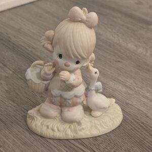 PRECIOUS MOMENTS- "WADDLE I DO WITHOUT YOU"-(#12459) (YEAR: 1985)